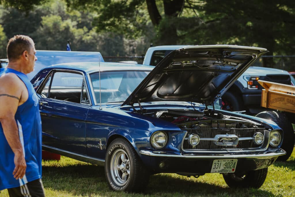 blue mustang salute the troops 7