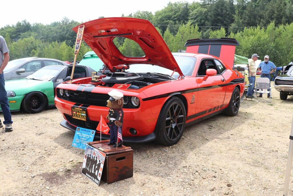 challenger hemi salute the troops car show 5