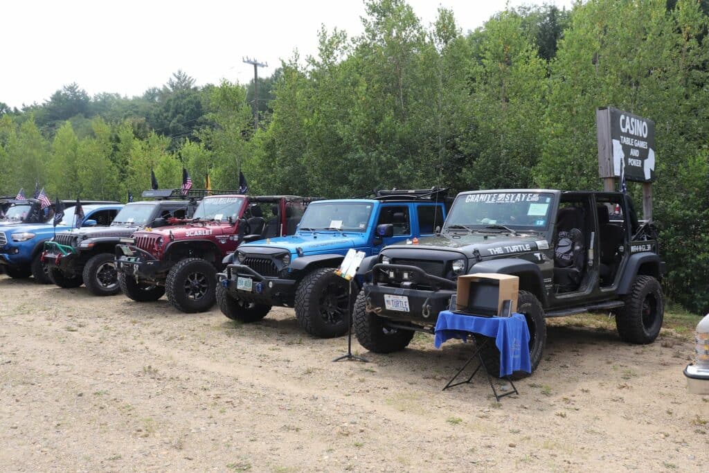 granite state jeeps salute the troops car show 5