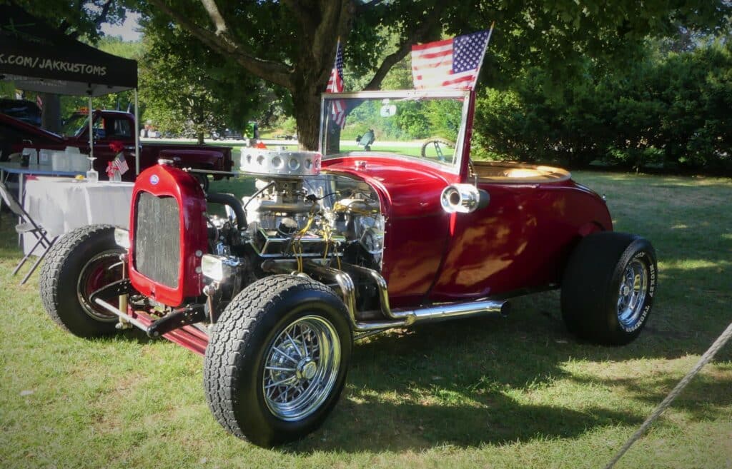 jeff riley 28 t bucket salute the troops car show 6