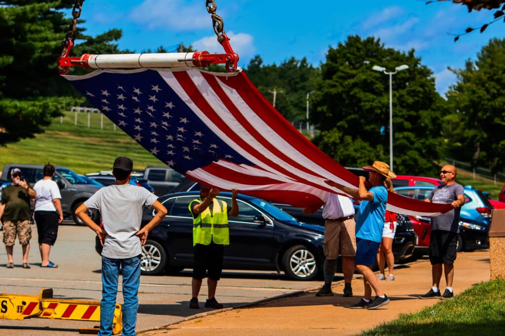 ol glory salute the troops 7