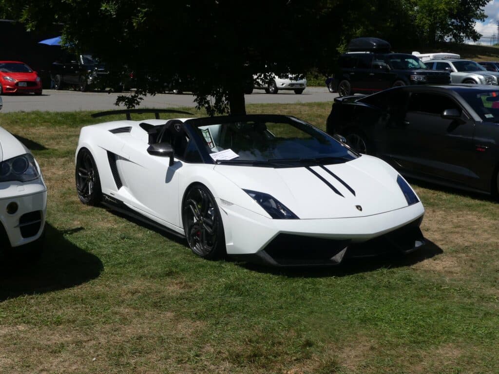 white lambo salute the troops car show 6